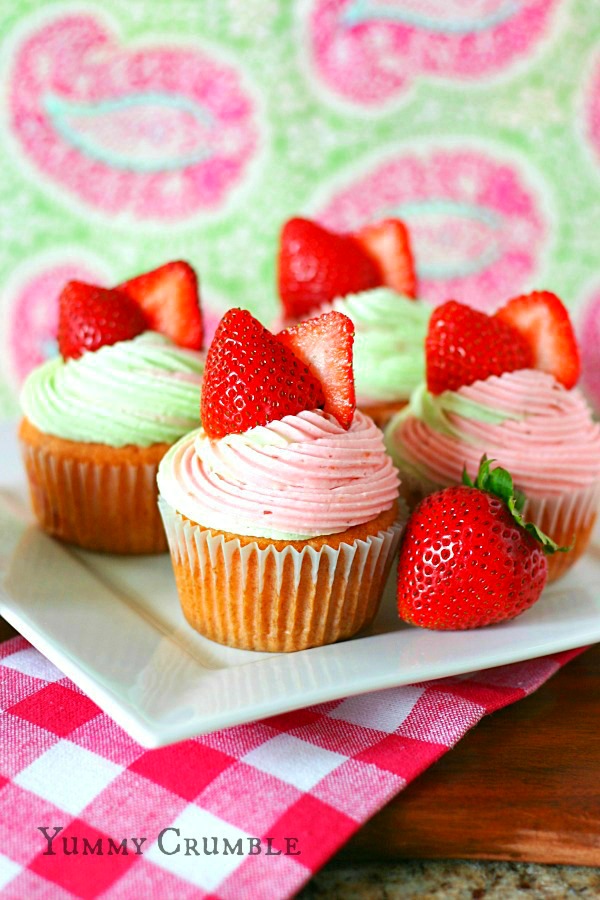 Strawberry Key Lime Cupcakes Yummy Crumble